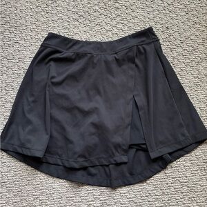 Women’s Athletic Slit Mini Skirt